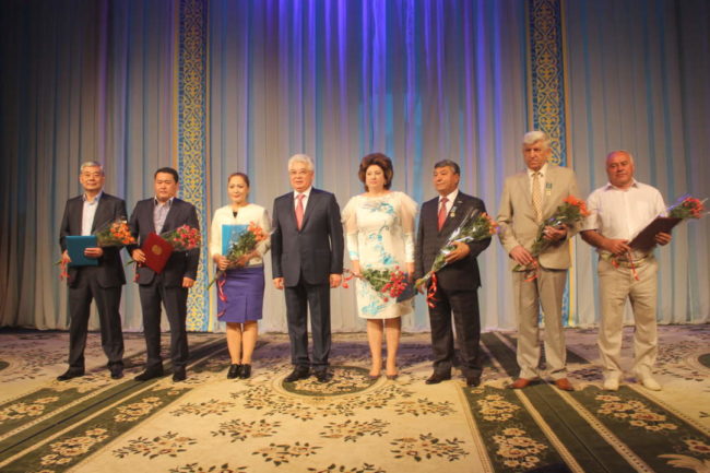 Шымкентцы дружно отпраздновали День единства народа Казахстана