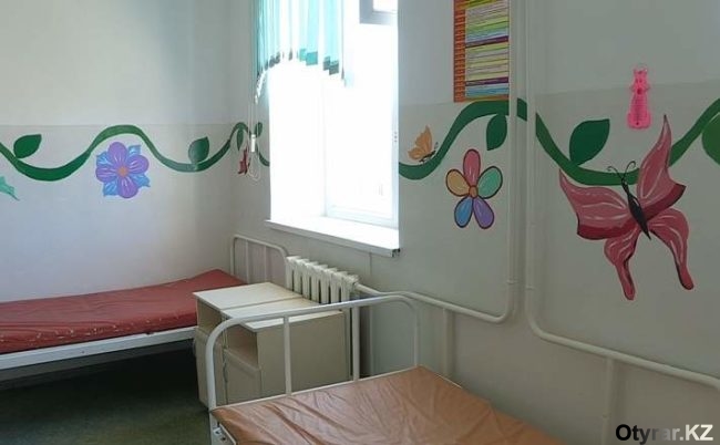 Волонтёры придумали, как раскрасить серые больничные будни яркими цветами