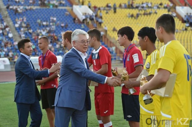 Завершился международный турнир по футболу среди молодежи на кубок Президента РК