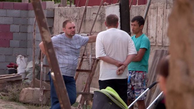 В Шымкенте начали сносить строения над аварийным коллектором в поселке Чапаевка