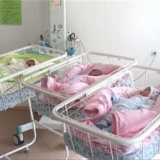 За одну ночь в Шымкенте родились сразу две тройни (фоторепортаж + видеосюжет)