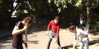 Журналисты вышли на «борьбу» с мусором