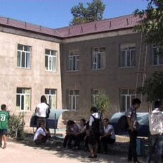 Деньги выделены на капитальный ремонт, а в школах провели только текущий