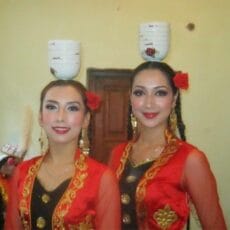 Шымкент принял 38 уйгур