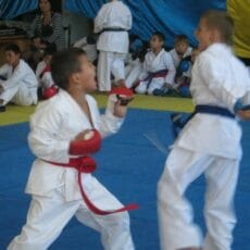 На первенстве Шымкента среди каратистов-юниоров выявили лучших