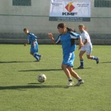 На футбольное поле Шымкента вышли школьницы (видео)