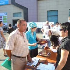 На ярмарке вакансий в Шымкенте предложена работа для 1500 горожан