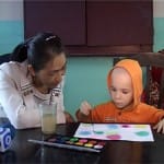 В Шымкенте 5 летняя девочка не может найти семью. Нужна помощь