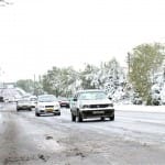 Снег стал сюрпризом для коммунальных служб и неприятностью для водителей