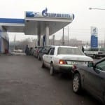 На заправках Шымкента бензин продают дороже, чем разрешило правительство