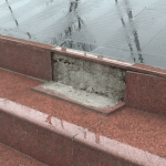 Мемориал Славы в Шымкенте трескается и разрушается из-за холодов