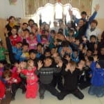 Хорошее настроение каждому ребенку из реабилитационного центра подарили лидеры молодежного объединения «ДАМУ»