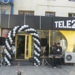 Tele2 вышел на битву за Шымкент Салон сотовой связи по улице Тауке-хана 4. Фото с yvision.kz