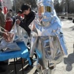 В день гражданской обороны шымкентские пожарные показали школьникам свою технику Шымкент. Специальный отряд №1, примерка пожарного костюма