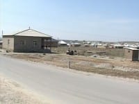 Жители новостройки мкр Курсай покупают питьевую воду