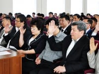 За 7 минут депутаты Шымкента распределили 1 722 310 тысяч тенге