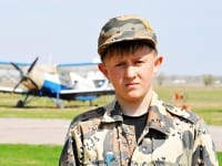 Владимир Гончаров 14 лет. 6 прыжков 800 и 1000 метров над землей.