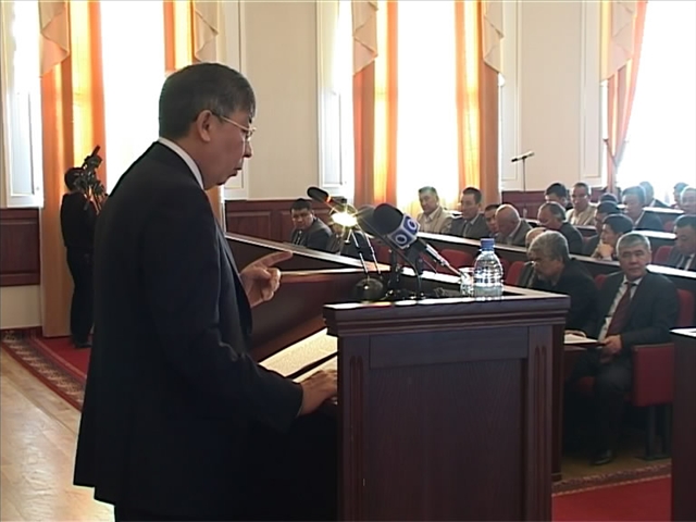 Кадырхан Отаров председатель Агентства РК по управлению земельными ресурсами