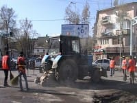 Ямочный ремонт начался на центральных улицах Шымкента