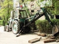 В Шымкенте началась работа по благоустройству дворов многоэтажек