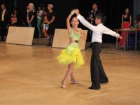 350 танцевальных пар участвуют в международном турнире