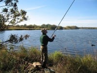 В РК введен временный запрет на вылов раков и рыбы в водоемах и реках Рыбалка