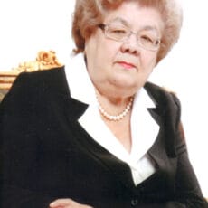 Клара Алипова