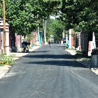 Асфальтированная дорога в частном секторе