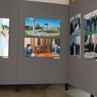 Галерея, где висят фотографии Н. Назарбаева