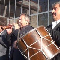 Гостей торжественно встречали аксакалы