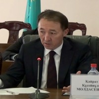 Аким города Кайрат Молдасеитов возмущен таким халатным отношением к работе