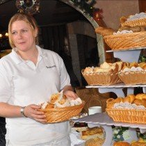 Немецкий технолог Каролин Флупфэдэ представила хлеб, приготовленный на маисовой муке