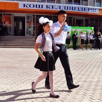 164 тысячи школьников сегодня пришли на пробный день в Шымкенте