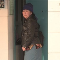 Мать не пускают к сыну