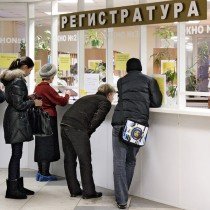 Представитель Минздрава лично проверил систему электронного обслуживания