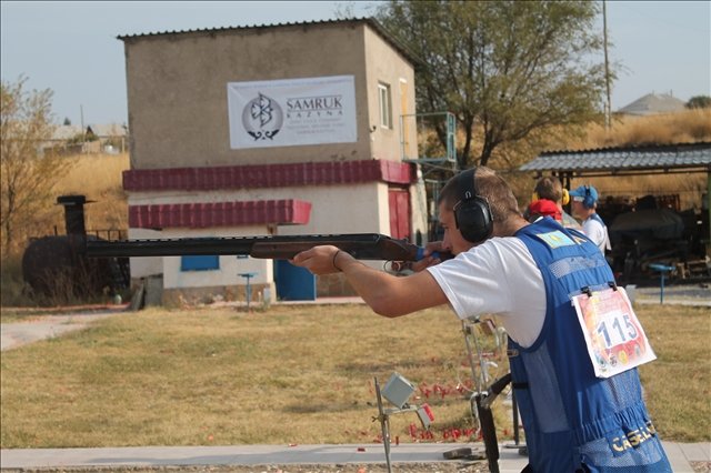 Стартовал турнир по стендовой и пулевой стрельбе памяти Владимира Почивалова