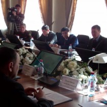 В здании налогового департамента собрались руководители правоохранительных органов области и партии «Нур Отан» для подписания соглашения о сотрудничестве