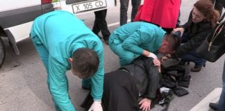 Автомобиль сбил женщину на пешеходном переходе в Шымкенте