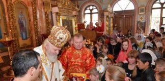 Архиепископ Чимкентский и Таразский поздравил детей с праздником Пасхи