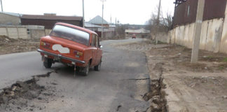 Руководство ЮКО раскритиковало качество общественного транспорта и дорог