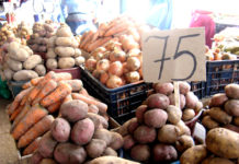 В Шымкенте заработали передвижные соцмагазины