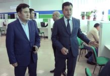 У южноказахстанцев есть чему поучиться Заместитель акима Карагандинской области Ануар Ахметжанов знакомится с экономикой ЮКО