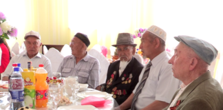 С Днем Победы ветеранов поздравил Аль-Фарабийский акимат Всего в Аль-Фарабийском районе проживают 68 ветеранов войны и 1900 тружеников тыла