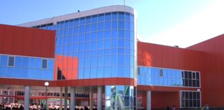 В интеллектуальной школе Шымкента в первый раз прозвенел последний звонок