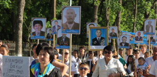 Бессмертный полк в Казахстане "Бессмертный полк" в Шымкенте