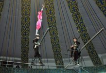 В Шымкентском цирке одно представление пройдет без участия животных На глазах у сотни зрителей циркачи демонстрируют невероятные трюки
