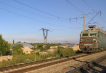 В Шымкенте под колесами поезда погиб девятиклассник