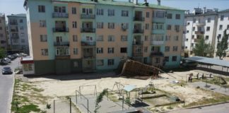 В микрорайоне «Нурсат» снова снесло крышу…