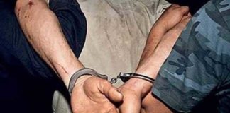 В Туркестане преступники ограбили дом и избили детей