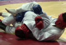 Сотрудники финансовой полиции сразились на татами Захват